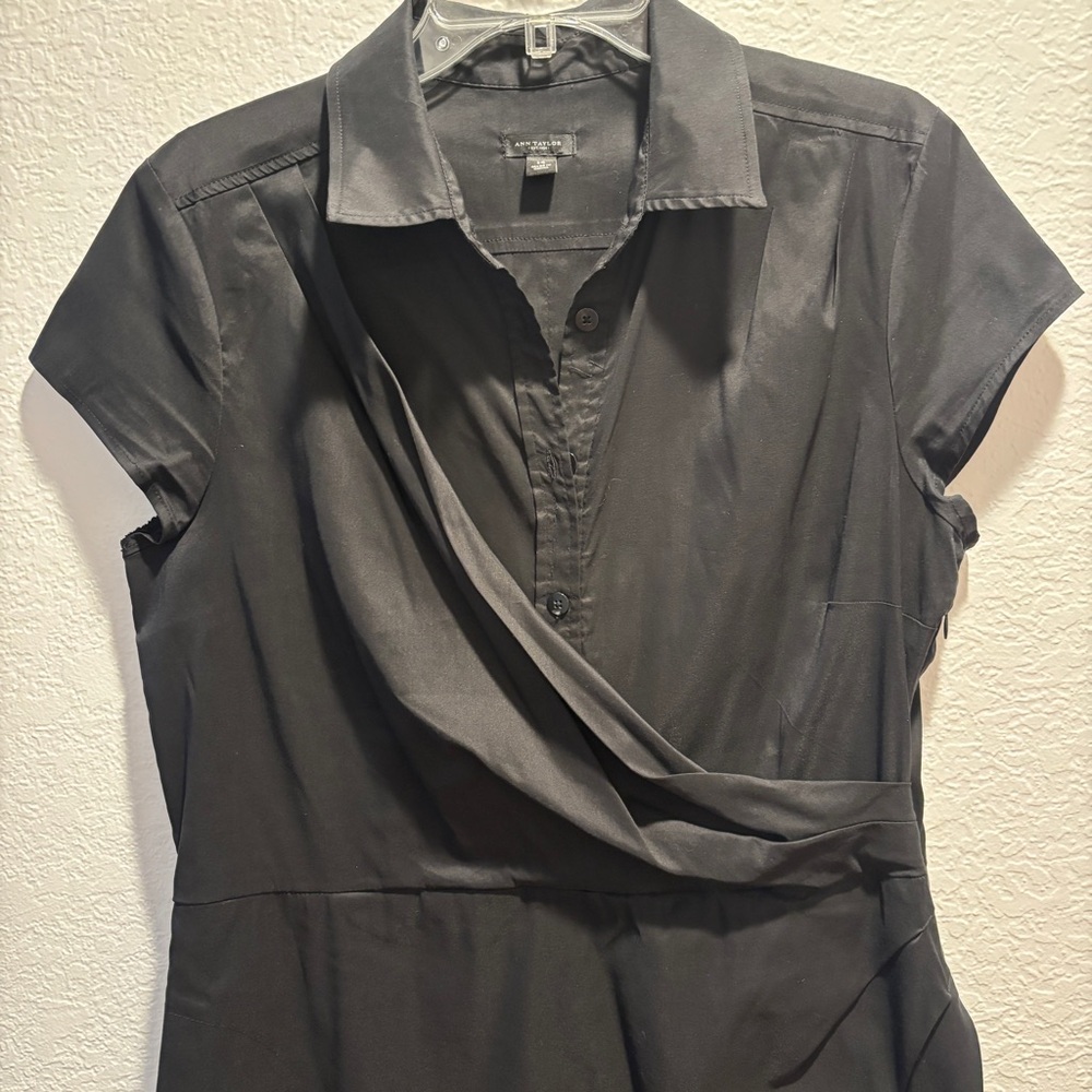 Ann Taylor Black Cap-Sleeve Wrap Dress with Side Pockets - Picture 9 of 9